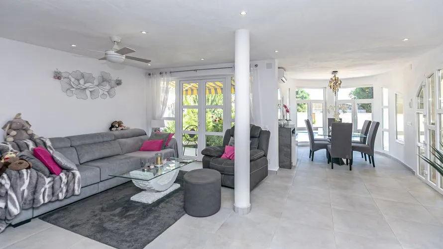 Villa de 344m² en Alicante, España No. 2338 № 17