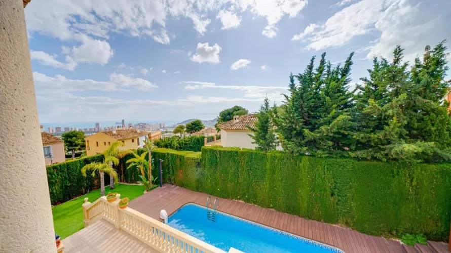 Villa de 4 dormitorios en Finestrat, España No. 1564 № 27