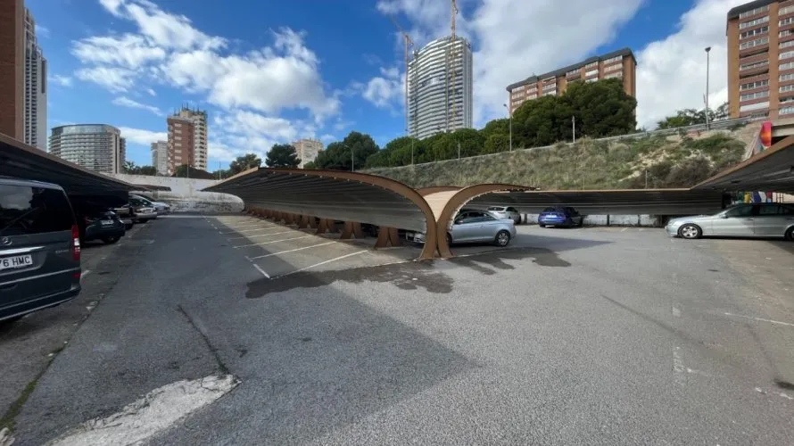 Apartamento de 2 dormitorios en Benidorm, España No. 1735 № 22
