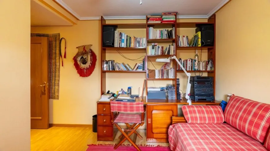 Сasa de 6 dormitorios en Madrid, España No. 2599 № 1