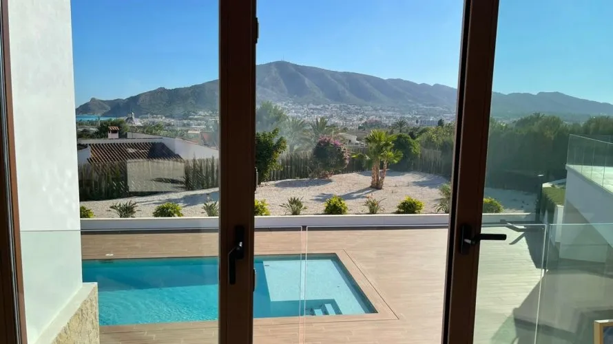 Villa de 4 dormitorios en Altea, España No. 1628 № 12