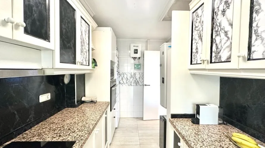 Apartamento de 4 dormitorios en La Regia, España No. 2604 № 7