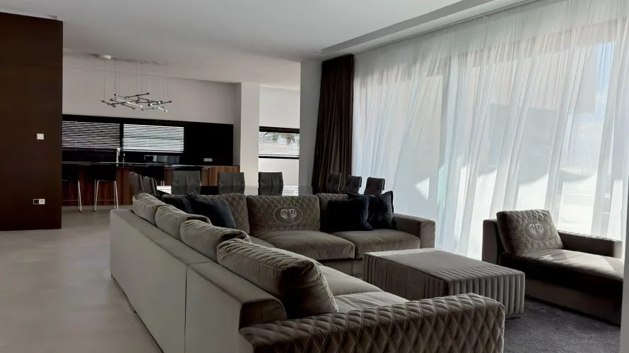 Villa de 691m² en Finestrat, España No. 2060 № 10