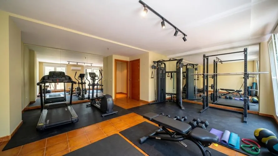 Apartamento de 3 dormitorios en Pozuelo de Alarcón, España No. 2708 № 5