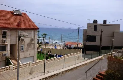 Сasa de 3 dormitorios en Cabo De Las Huertas, España No. 2554