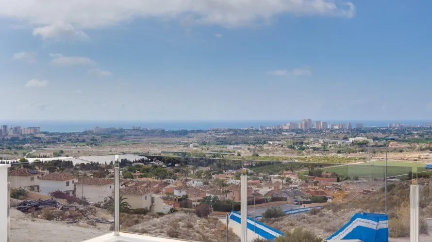 Apartamento de 3 dormitorios en Mutxamel, España No. 2200 № 2