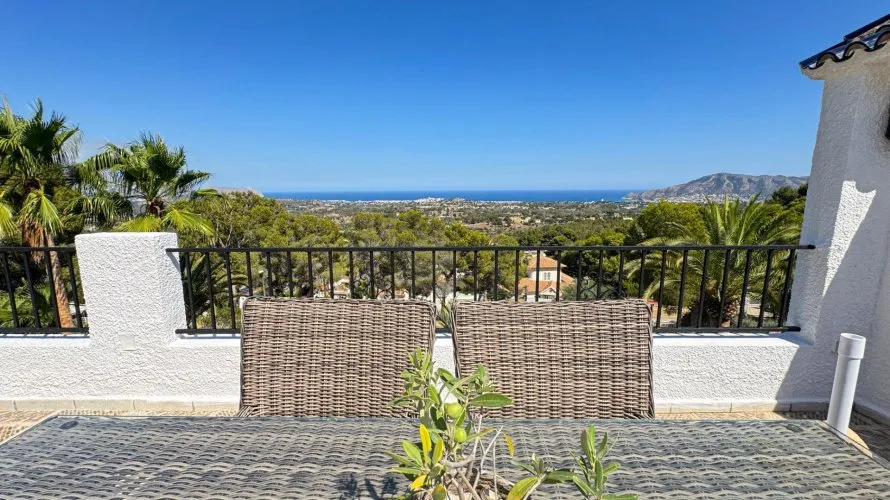 Villa de 3 dormitorios en La Nucia, España No. 2613 № 11
