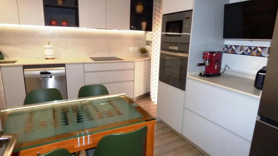 Сasa de 4 dormitorios en Alicante, España No. 2626 № 18
