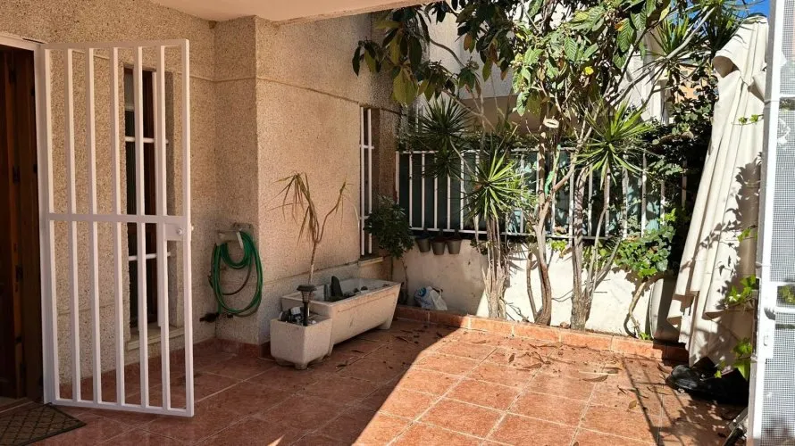 Сasa de 4 dormitorios en Cabo De Las Huertas, España No. 2609 № 27