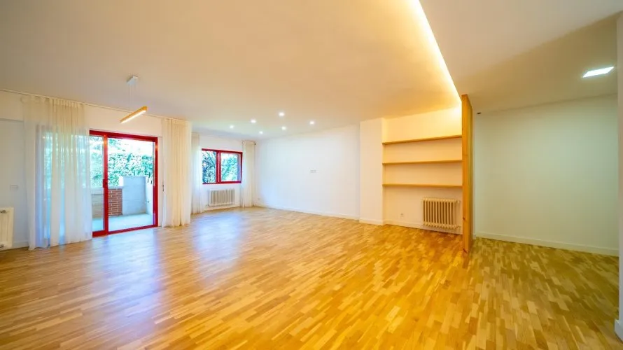 Apartamento de 4 dormitorios en Pozuelo de Alarcón, España No. 2687 № 3