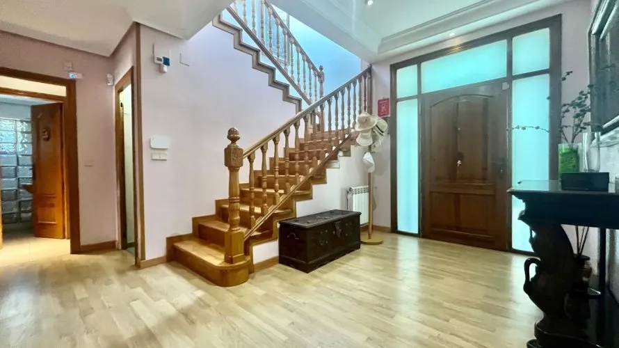 Villa de 4 dormitorios en Torrevieja, España No. 1553 № 18