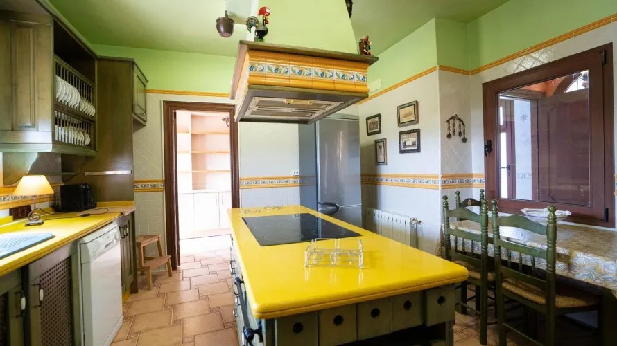 Propiedad comercial de 468m² en San Miguel de Salinas, España No. 2483 № 22