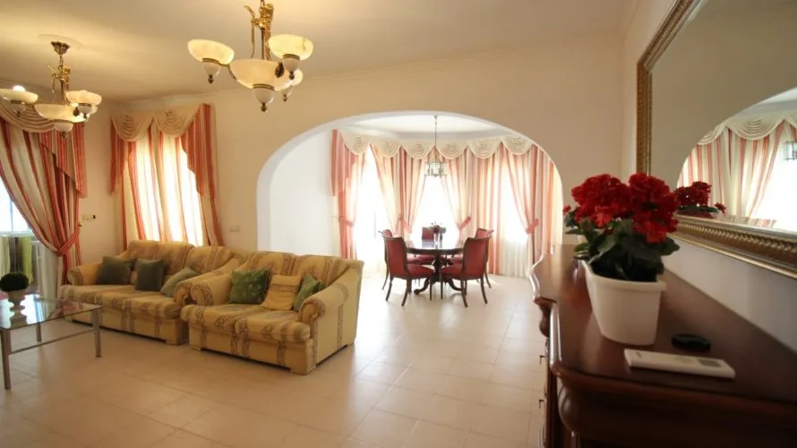 Villa de 5 dormitorios en Calpe, España No. 1639 № 13