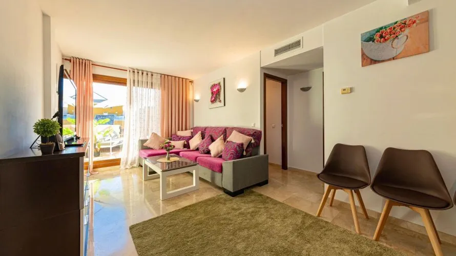 Apartamento de 2 dormitorios en Torrevieja, España No. 1895 № 14