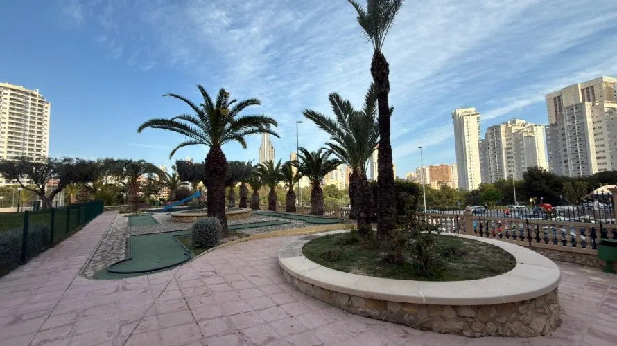 Apartamento de 2 dormitorios en Villajoyosa, España No. 2385 № 18
