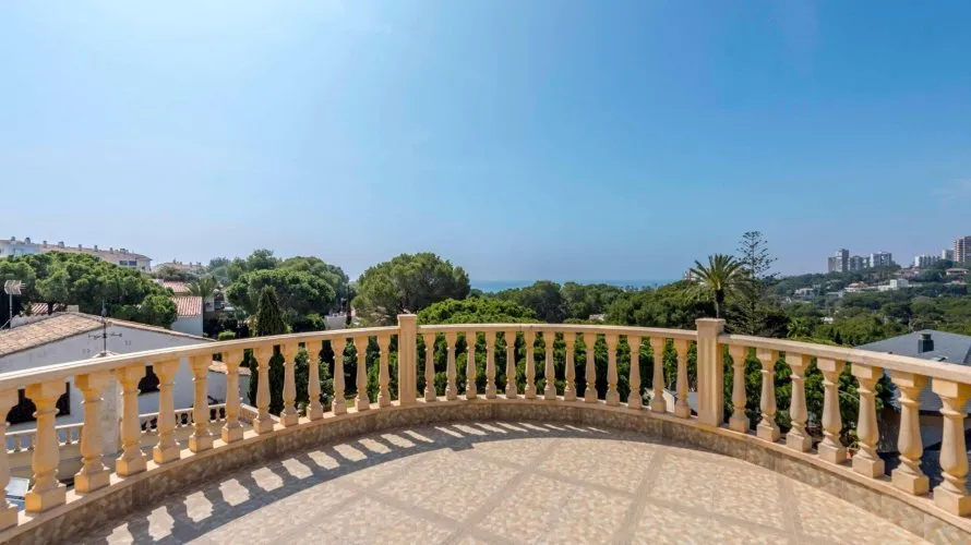 Villa de 4 dormitorios en Campoamor, España No. 2646 № 7