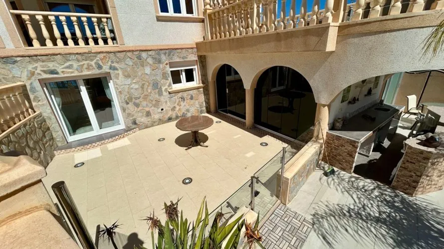 Villa de 5 dormitorios en Ciudad Quesada, España No. 2359 № 8