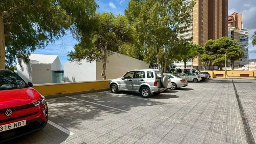 Apartamento de 2 dormitorios en Benidorm, España No. 2172 № 9