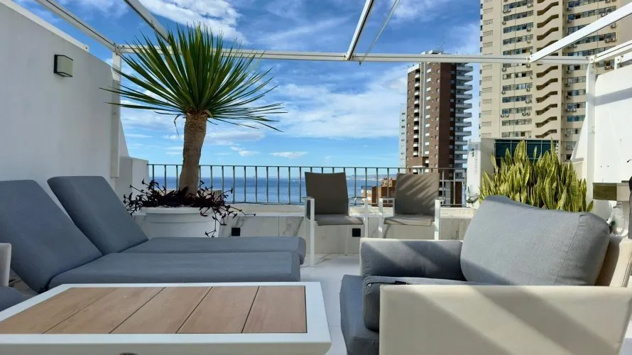 Ático de 3 dormitorios en Benidorm, España No. 2186 № 6