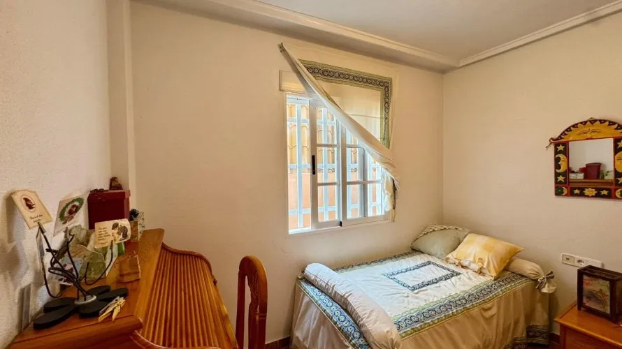 Apartamento de 3 dormitorios en Torrevieja, España No. 2302 № 15