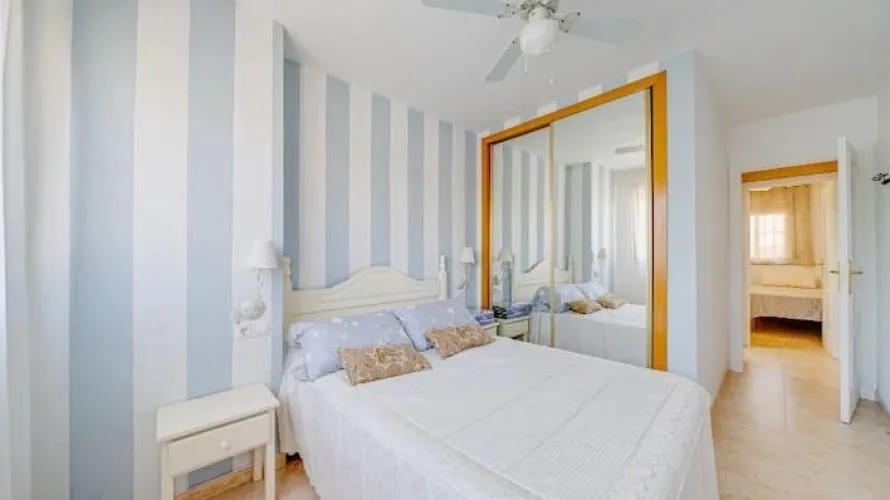 Apartamento de 2 dormitorios en Villajoyosa, España No. 2424 № 13