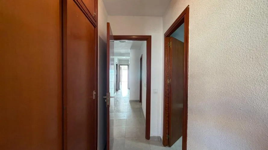 Apartamento de 4 dormitorios en Torrevieja, España No. 2294 № 11