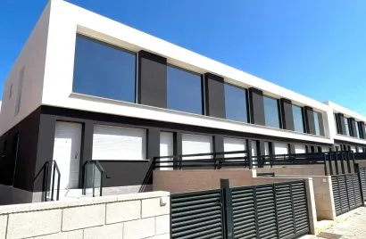 Сasa de 2 dormitorios en Gran Alacant, España No. 2115