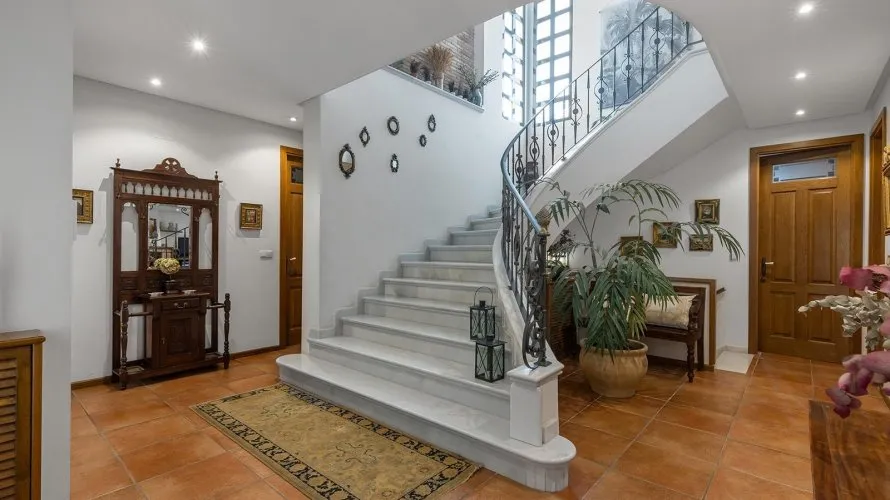 Villa de 6 dormitorios en La Veleta, España No. 2288 № 10
