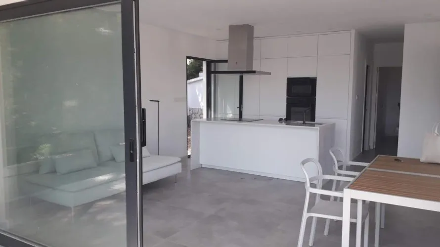 Apartamento de 2 dormitorios en El Campello, España No. 2069 № 2