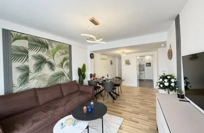 Apartamento de 3 dormitorios en Torrevieja, España No. 2313