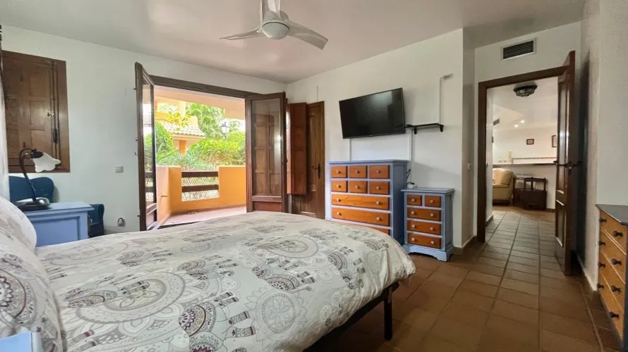 Bungalow de 2 dormitorios en Torrevieja, España No. 2254 № 21