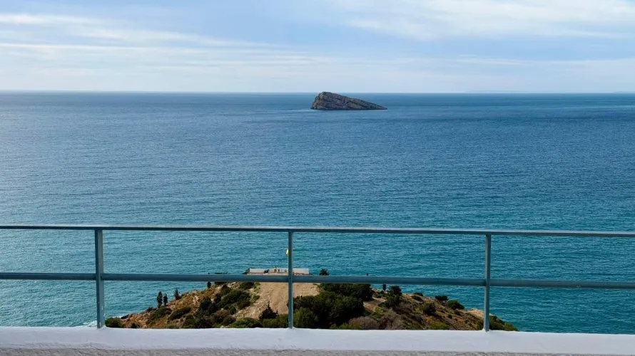 Ático de 2 dormitorios en Benidorm, España No. 1496 № 1