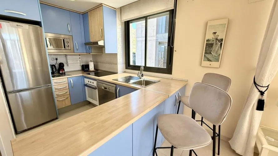 Apartamento de 1 dormitorio en Benidorm, España No. 2391