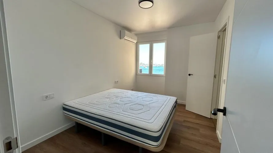 Apartamento de 2 dormitorios en Torrevieja, España No. 1515 № 24