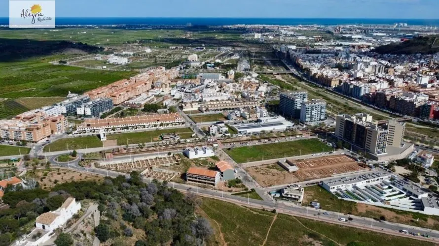 Сasa de 2 dormitorios en Sagunto, España No. 1894 № 1