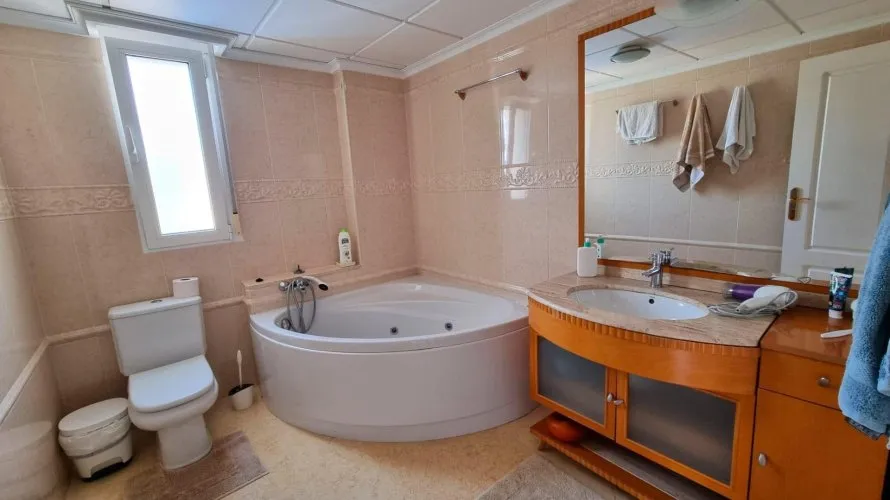 Villa de 239m² en Torrevieja, España No. 1559 № 5