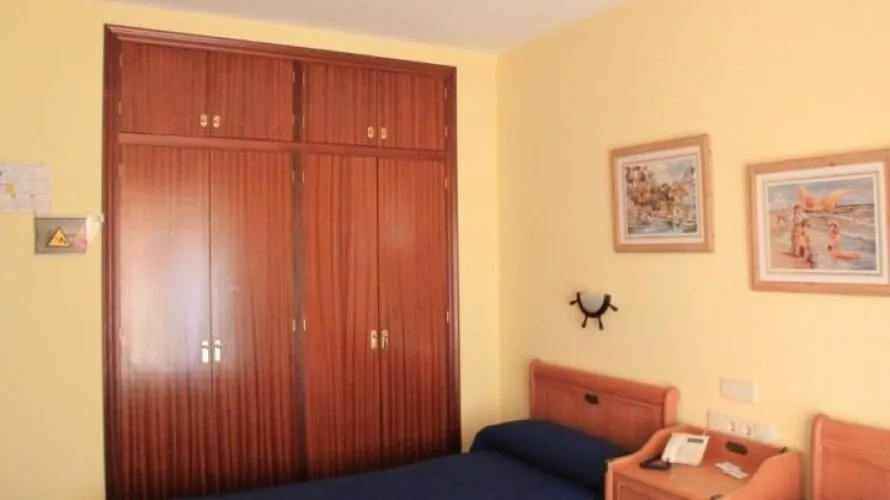 Hotel de 16 dormitorios en Santiago de la Ribera, España No. 1951 № 20