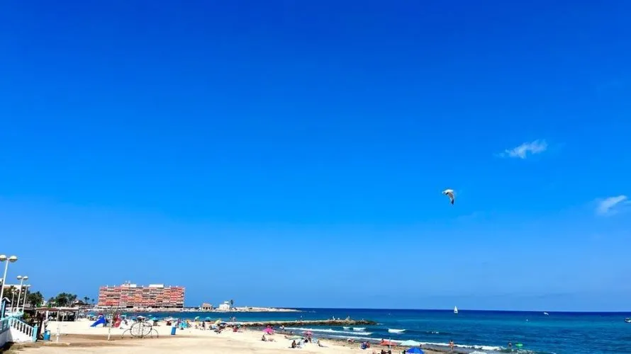 Ático de 2 dormitorios en Torrevieja, España No. 2298 № 2