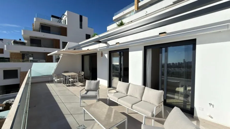 Apartamento de 2 dormitorios en Finestrat, España No. 2266 № 2
