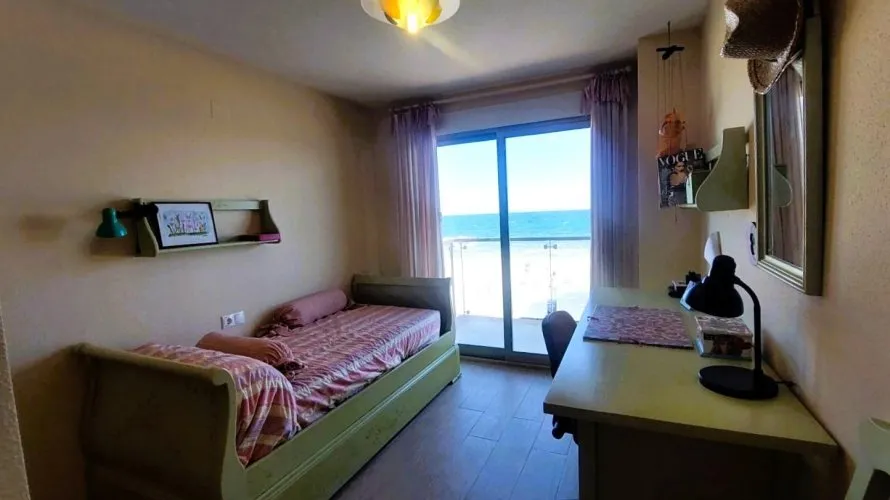 Apartamento de 4 dormitorios en Torrevieja, España No. 1915 № 17