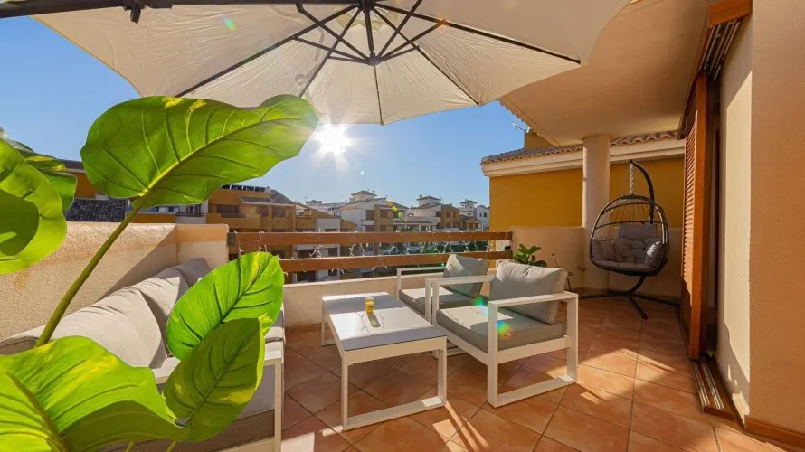 Apartamento de 2 dormitorios en Torrevieja, España No. 1895 № 17
