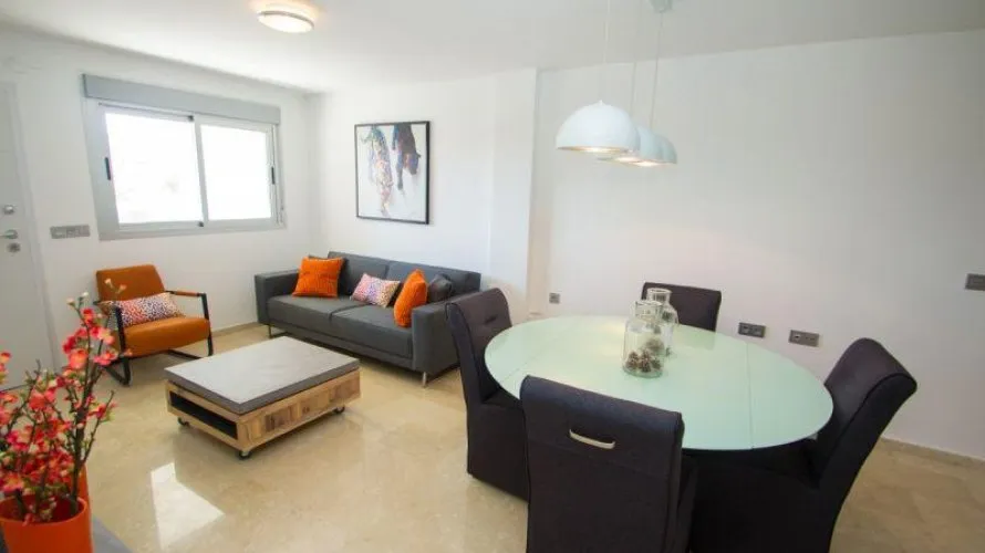 Apartamento de 2 dormitorios en Campoamor, España No. 1607 № 1