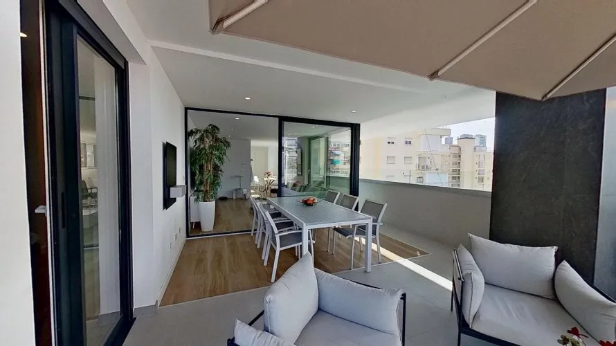Apartamento de 2 dormitorios en Benidorm, España No. 1563 № 20