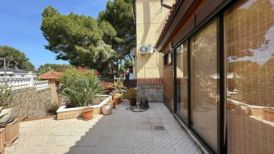 Apartamento de 4 dormitorios en Torrevieja, España No. 2383 № 10