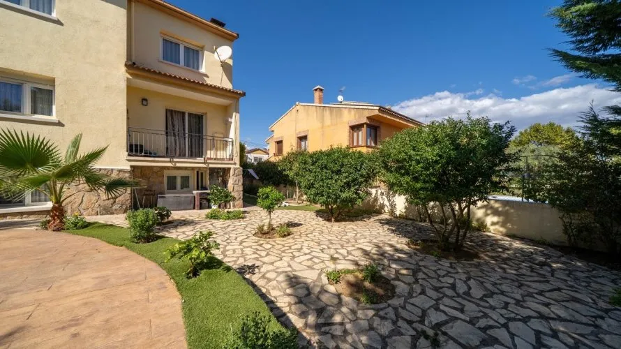 Apartamento de 5 dormitorios en San Martín de Valdeiglesias, España No. 2602 № 14