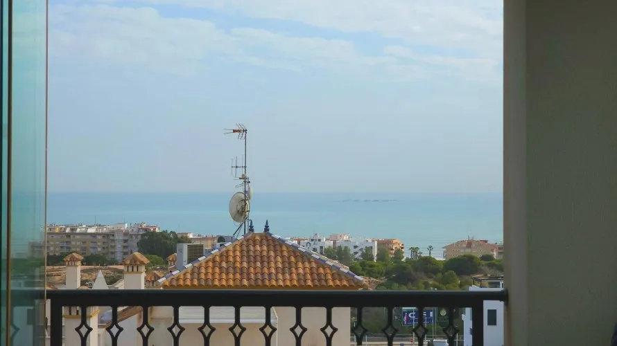 Apartamento de 3 dormitorios en Guardamar del Segura, España No. 1985 № 19