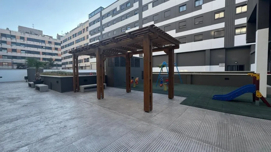 Ático de 3 dormitorios en Alicante, España No. 2620 № 24