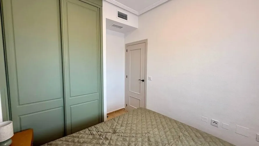 Apartamento de 3 dormitorios en Guardamar del Segura, España No. 2280 № 21