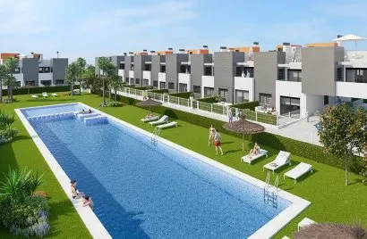 Bungalow de 3 dormitorios en Torrevieja, España No. 1464