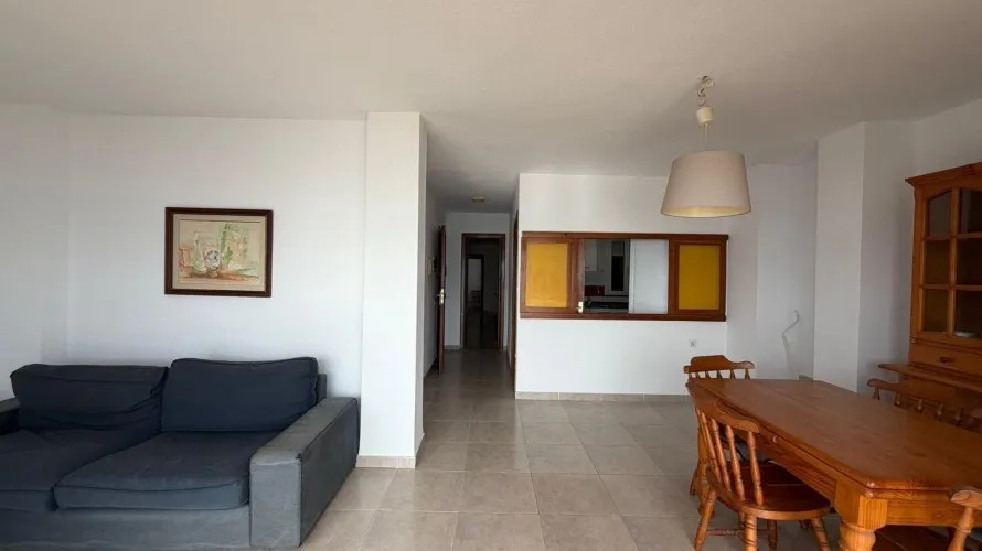 Apartamento de 4 dormitorios en Torrevieja, España No. 2294 № 2